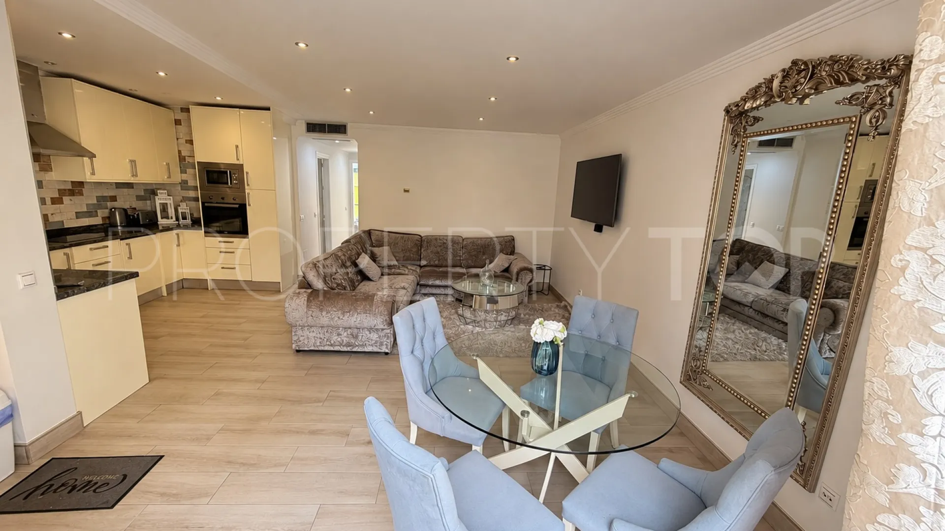 For sale Los Pinos de Aloha ground floor apartment
