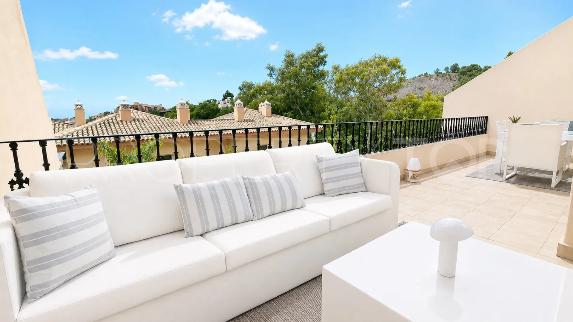 2 bedrooms duplex for sale in Vista Real