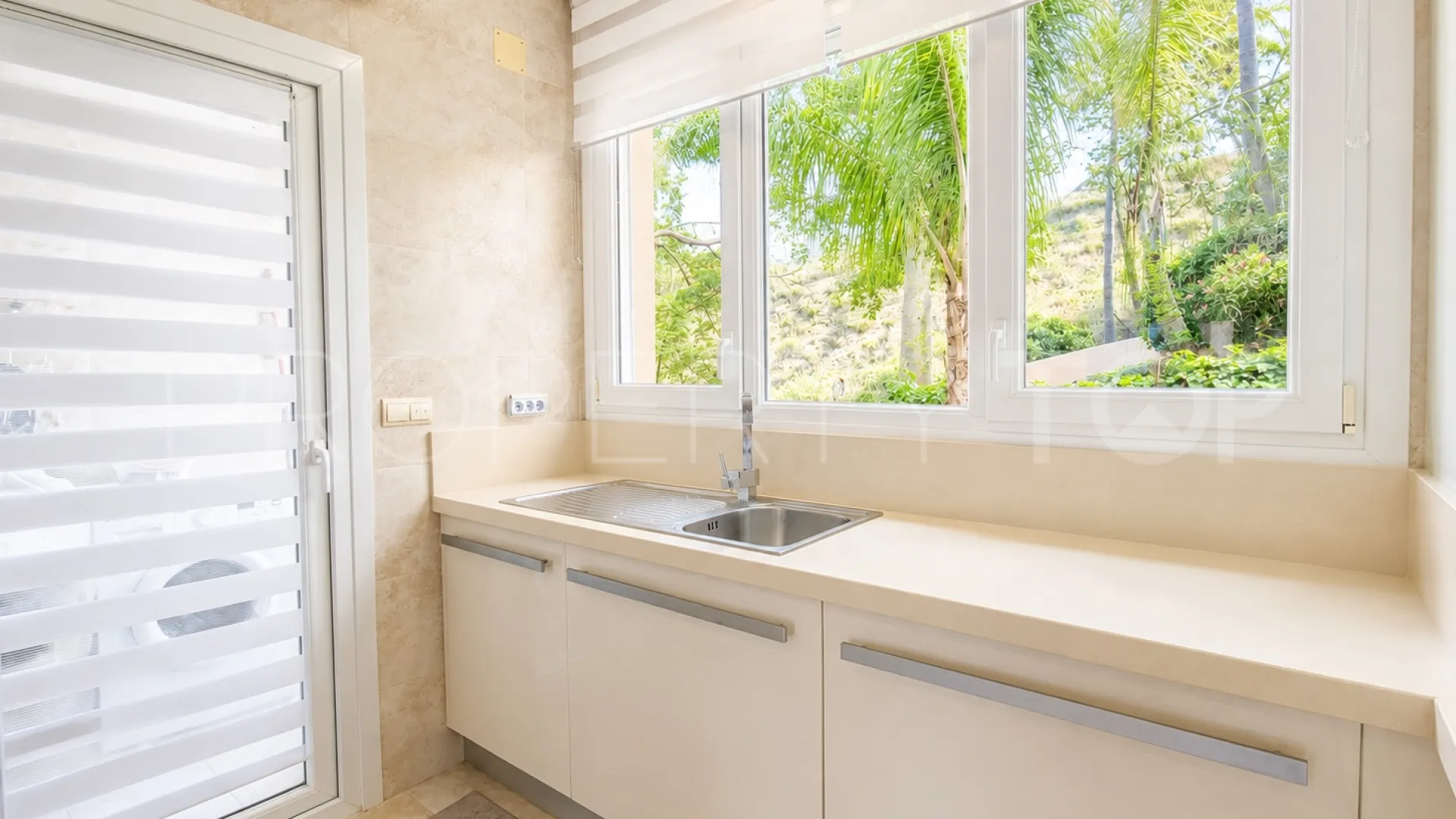 2 bedrooms duplex for sale in Vista Real
