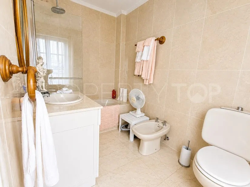 El Naranjal town house for sale