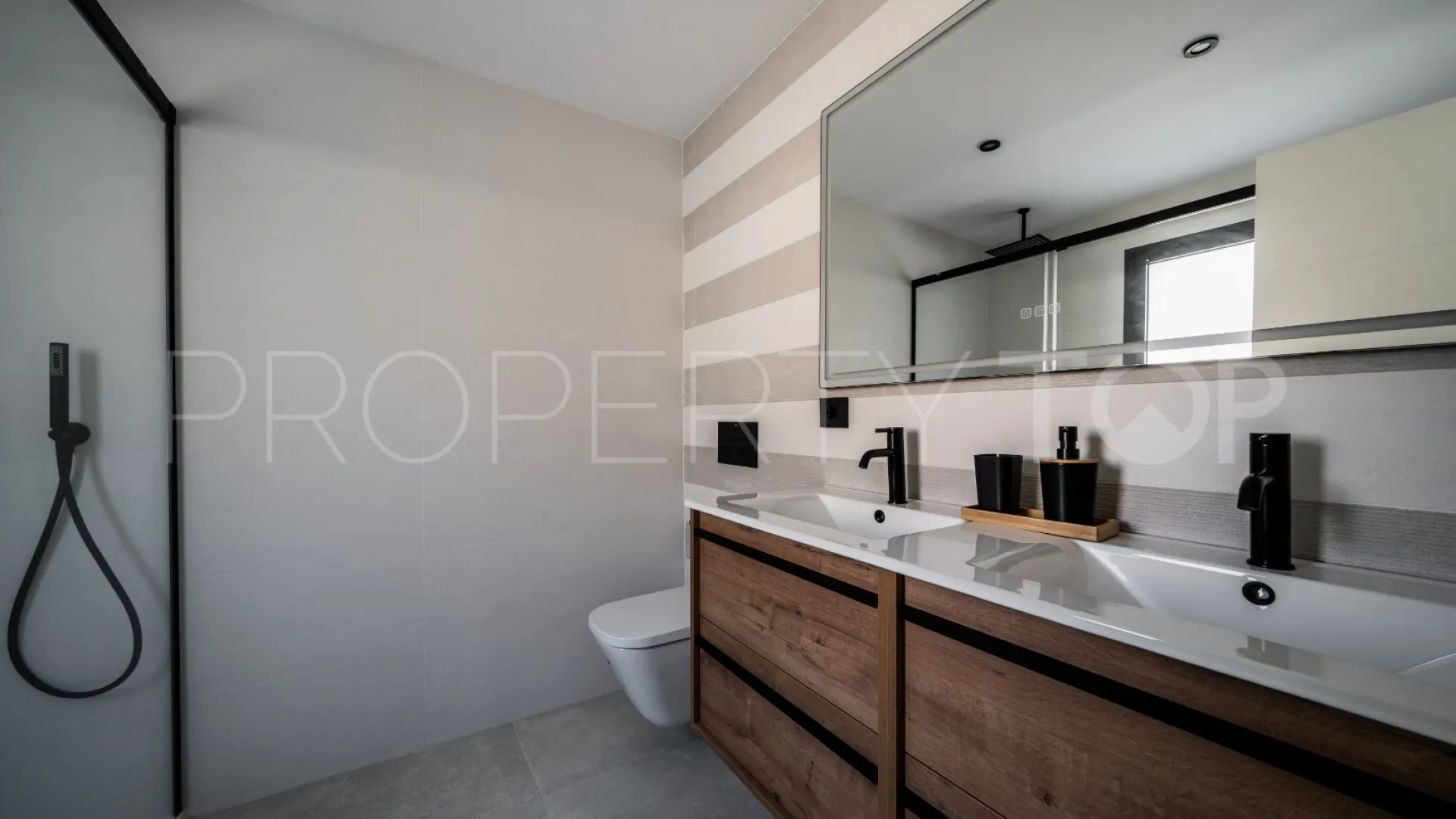 For sale Los Pinos de Aloha town house