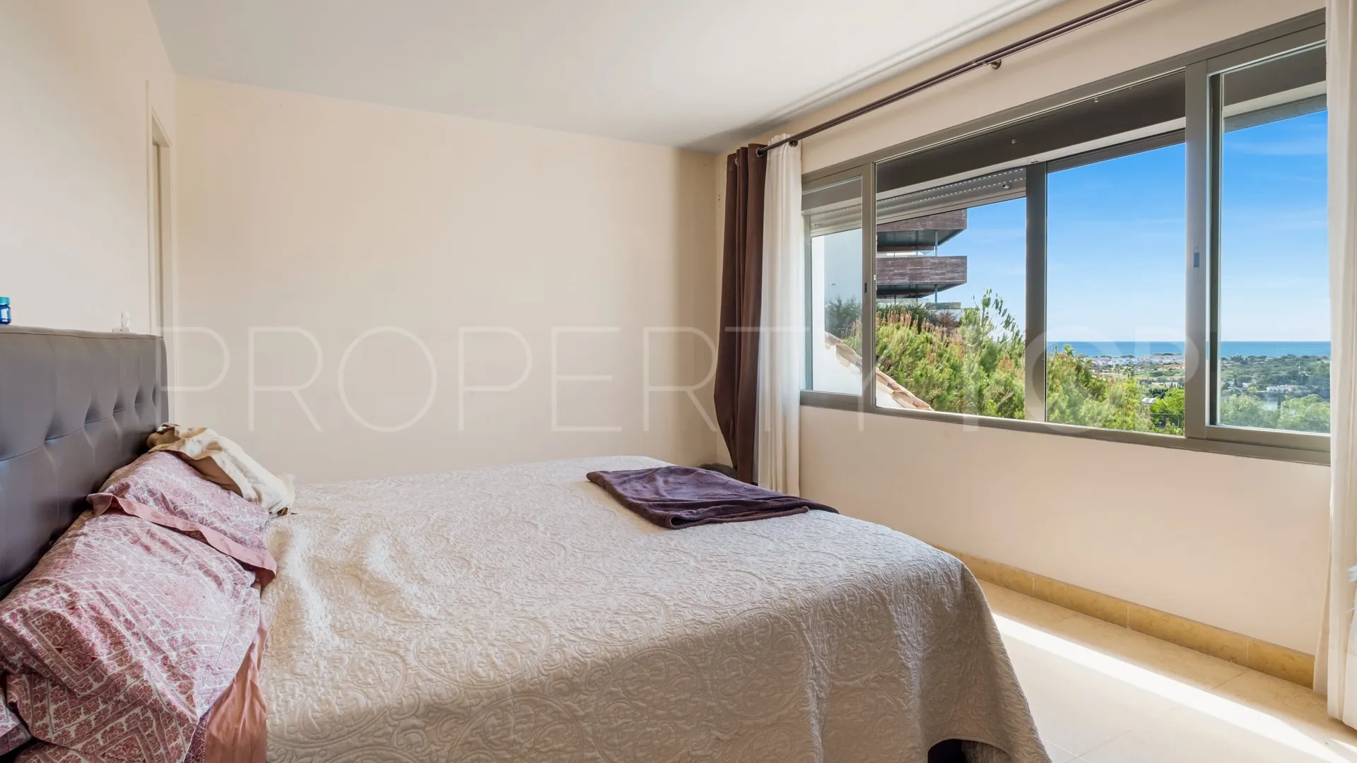 Buy 3 bedrooms duplex penthouse in Los Flamingos Golf