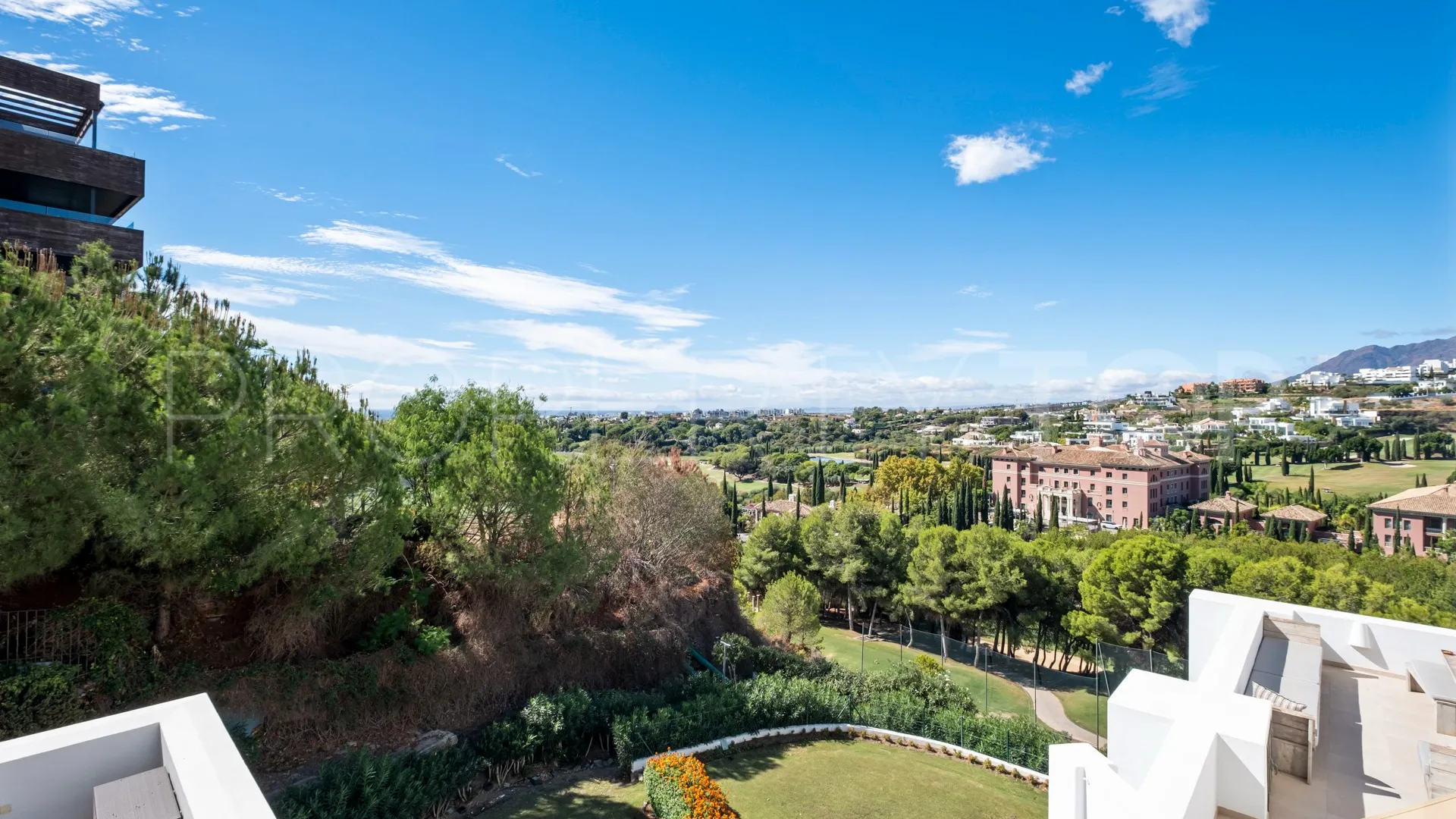 Buy 3 bedrooms duplex penthouse in Los Flamingos Golf