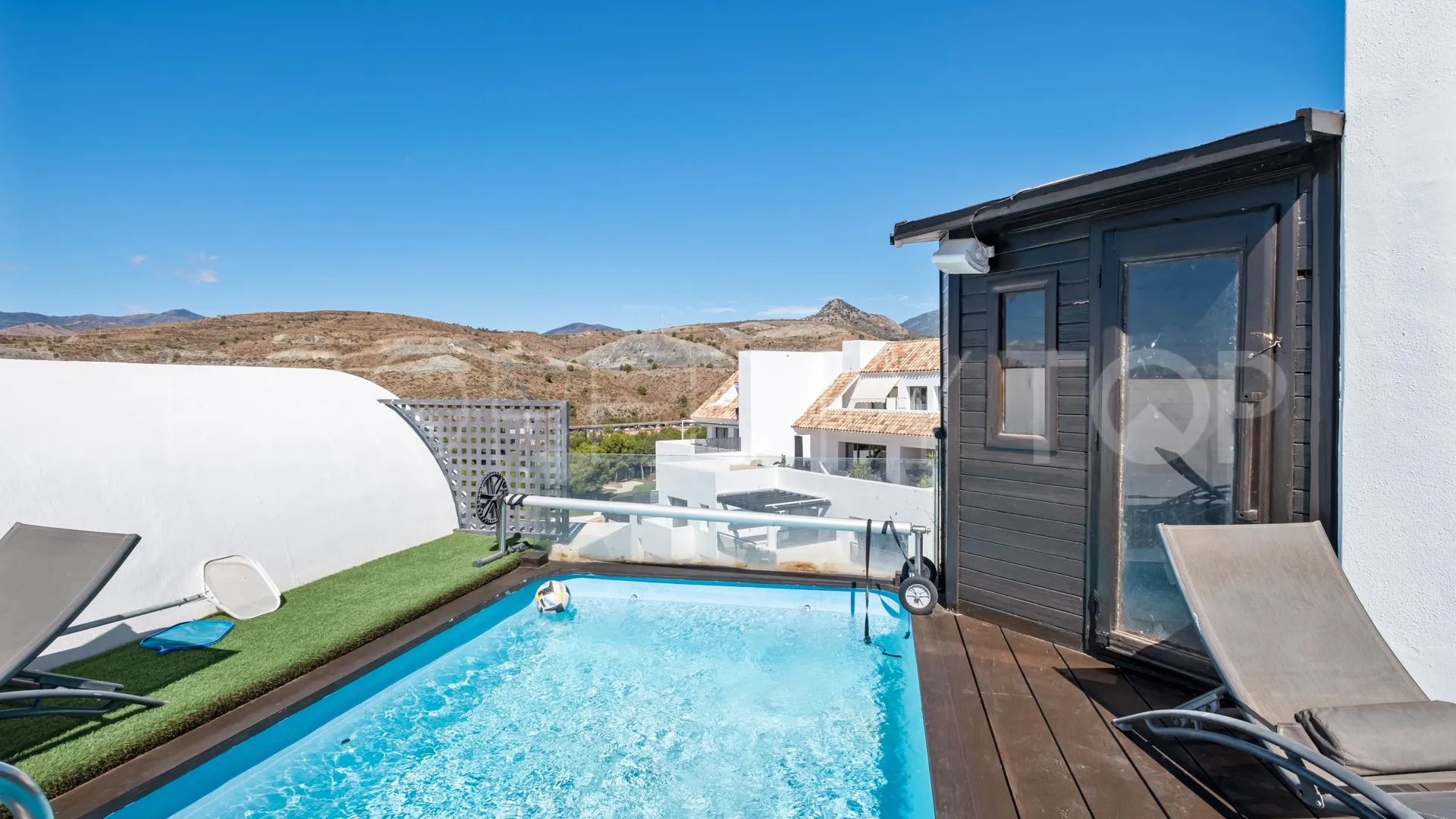 Buy 3 bedrooms duplex penthouse in Los Flamingos Golf