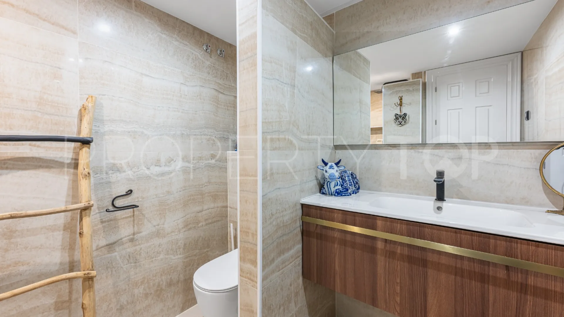 Duplex with 4 bedrooms for sale in Monte Halcones