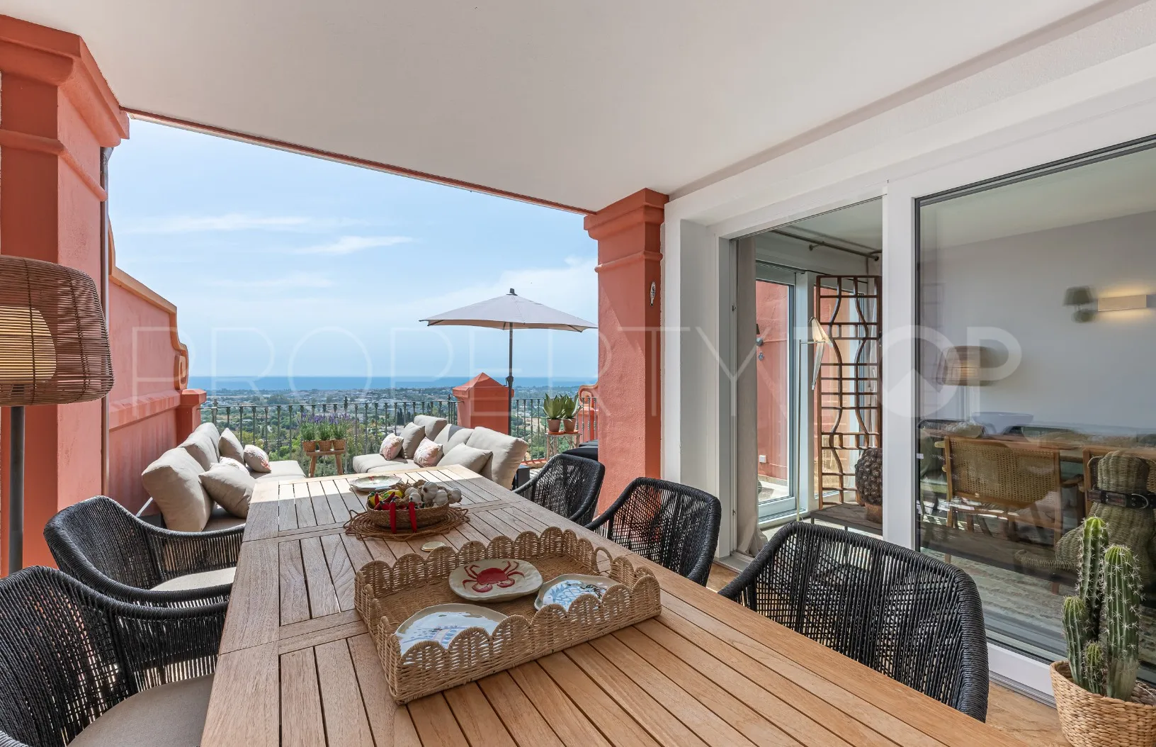 Duplex with 4 bedrooms for sale in Monte Halcones