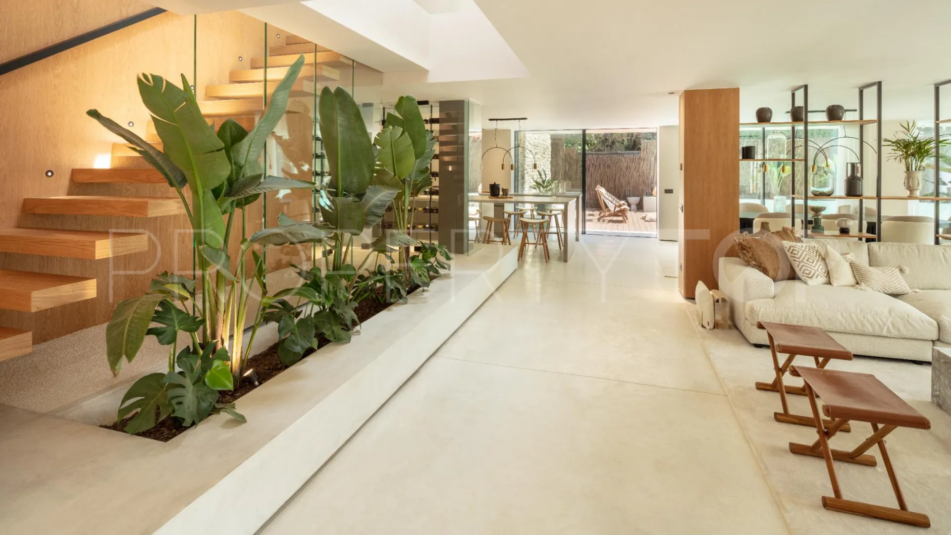 Villa a la venta de 4 dormitorios en Nueva Andalucia