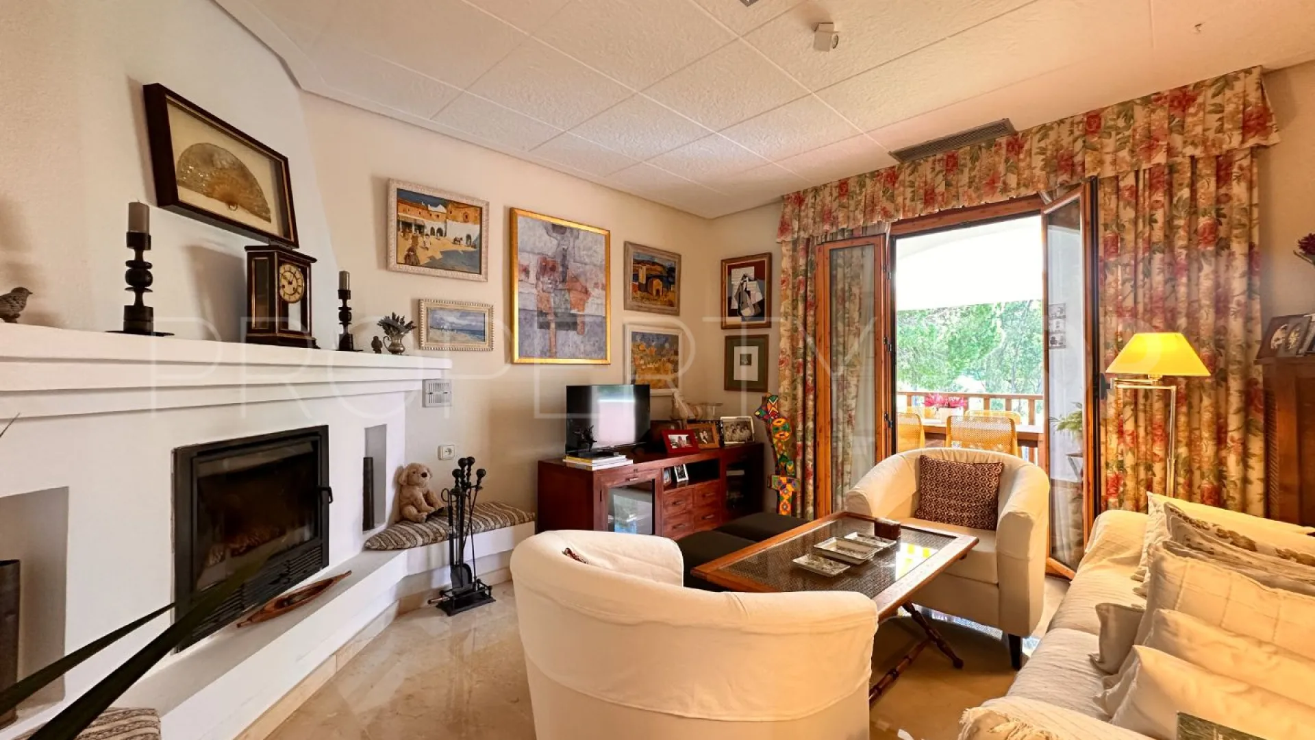 Le Village 1 bedroom apartment for sale