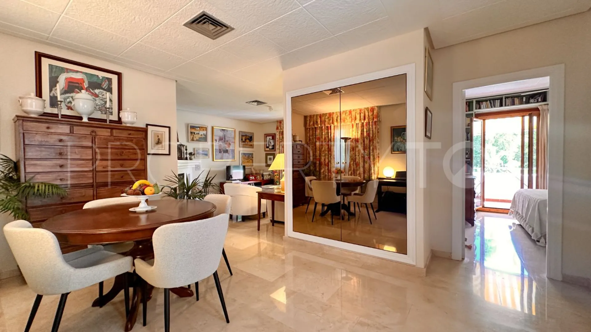 Le Village 1 bedroom apartment for sale