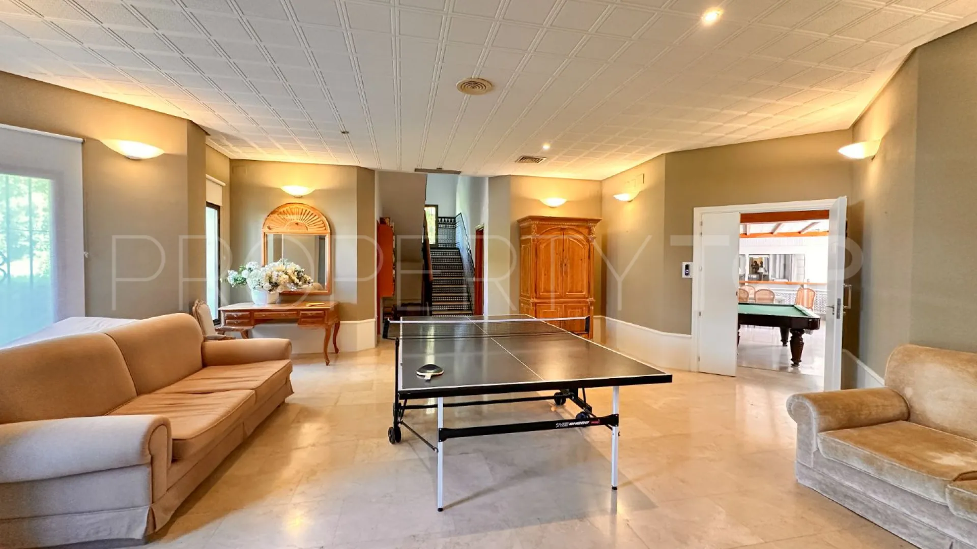 Le Village 1 bedroom apartment for sale