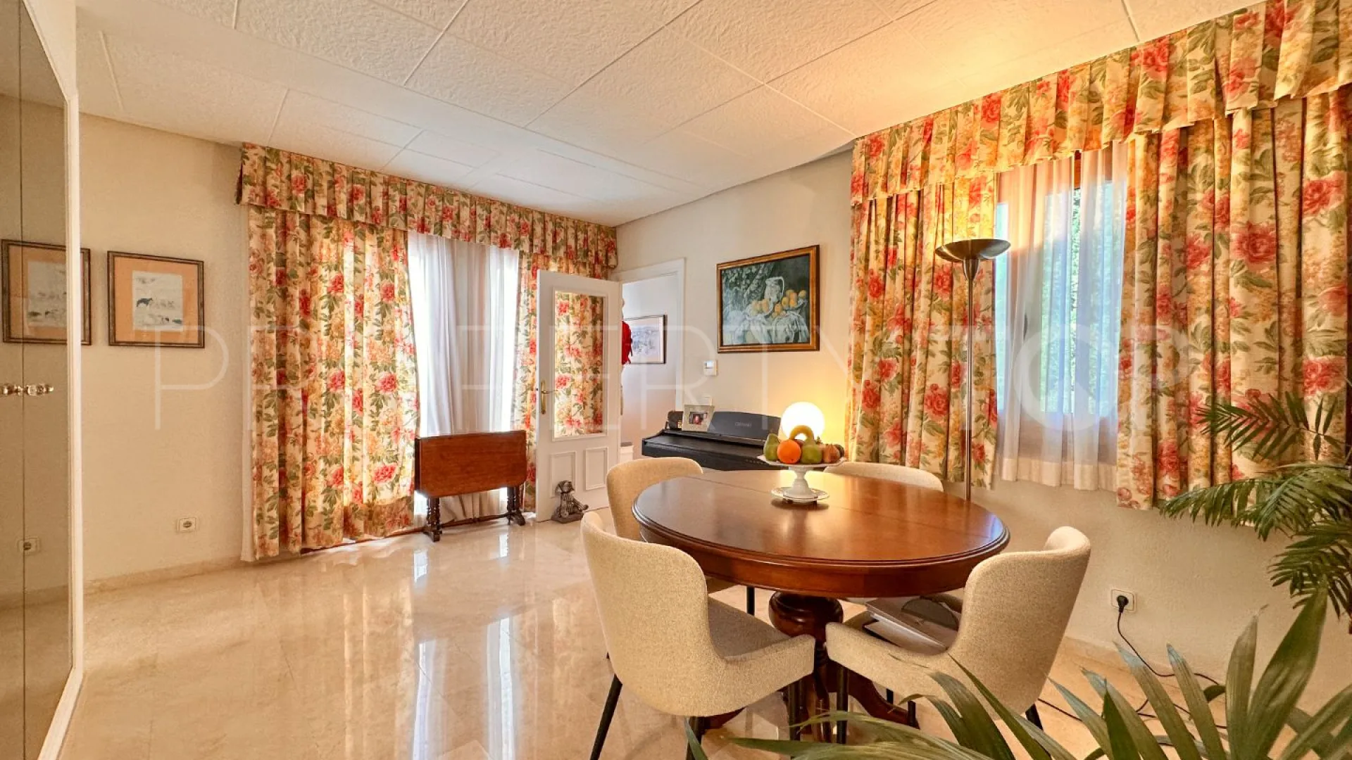 Le Village 1 bedroom apartment for sale
