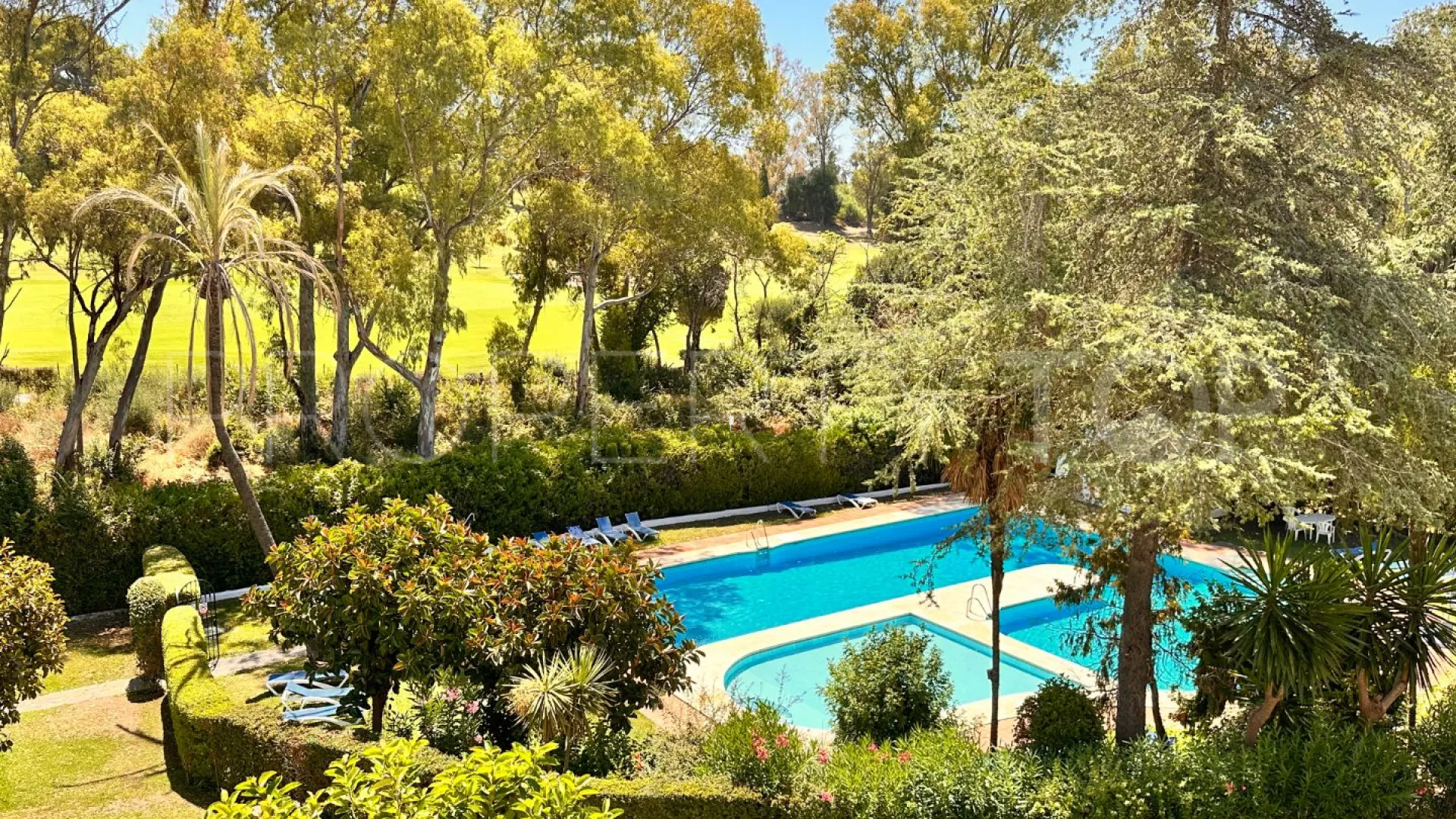 Le Village 1 bedroom apartment for sale