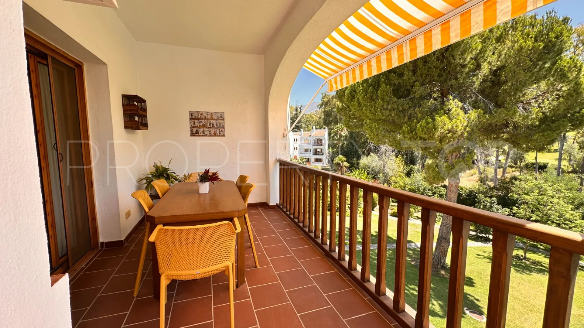 Le Village 1 bedroom apartment for sale