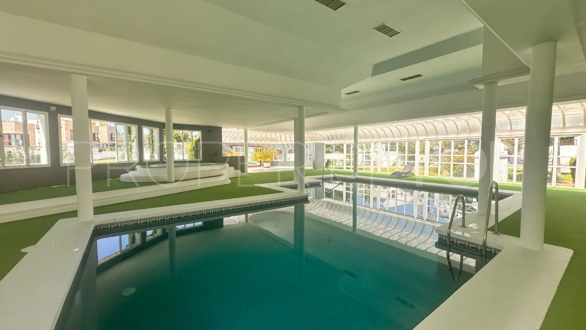 Le Village 1 bedroom apartment for sale