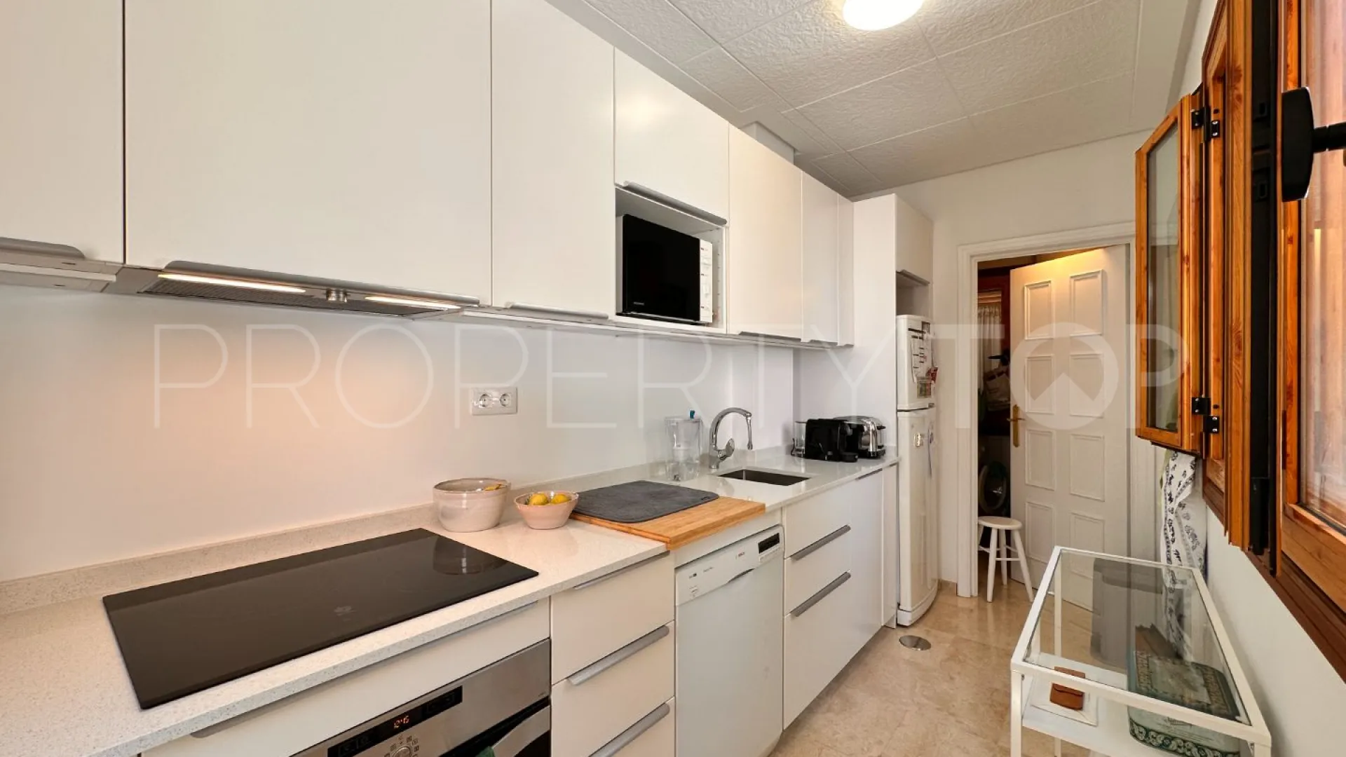 Le Village 1 bedroom apartment for sale