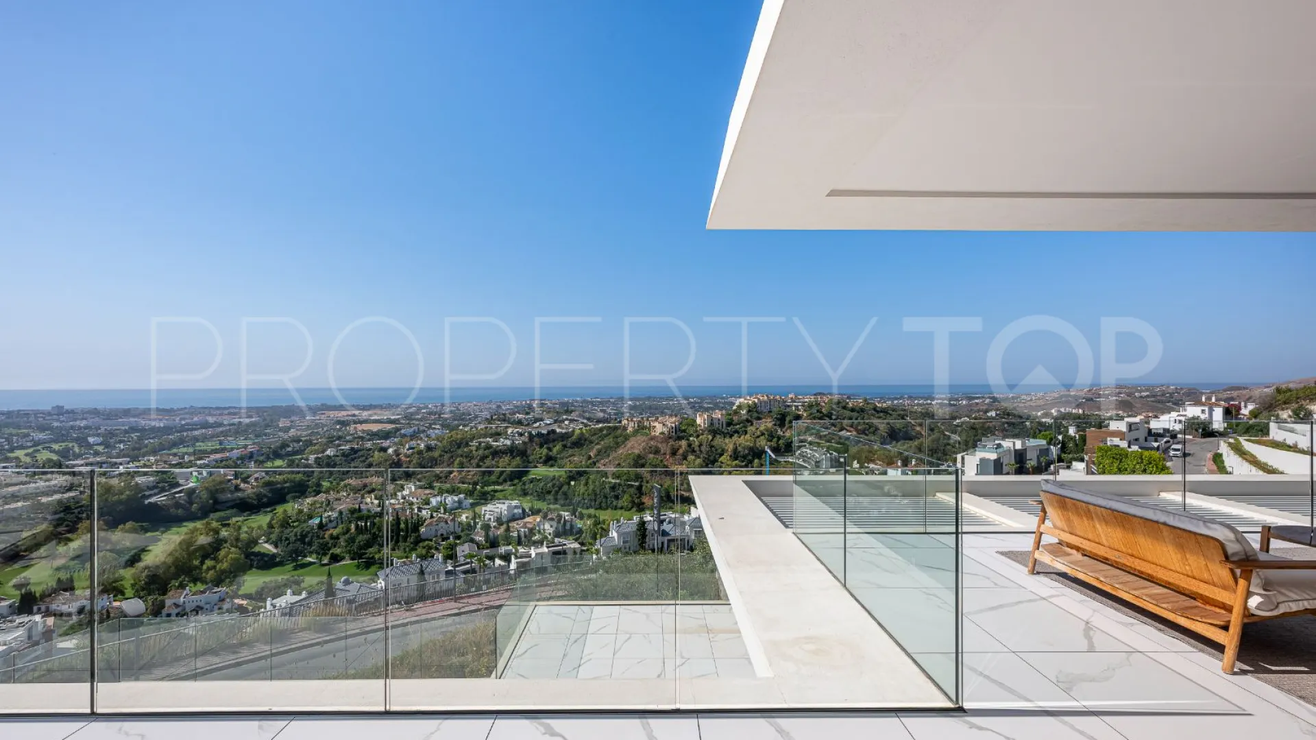 Byu Hills 3 bedrooms apartment for sale