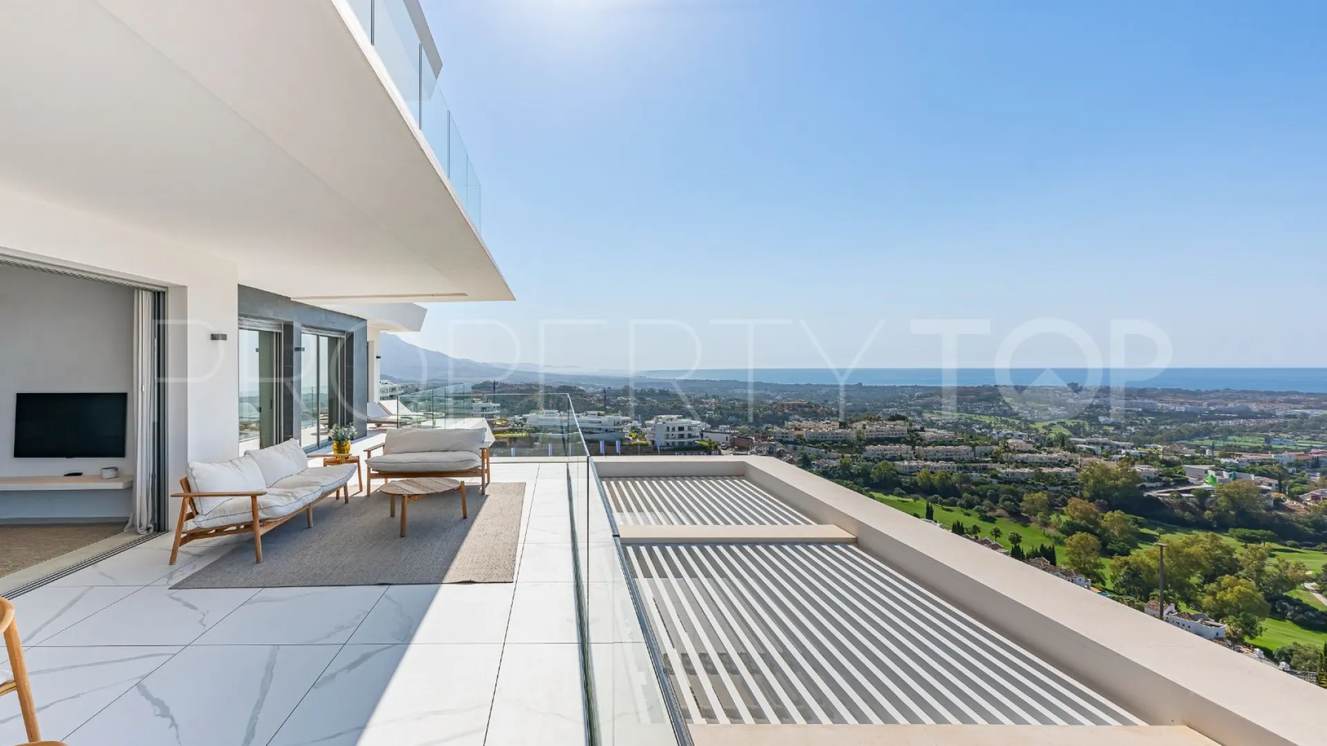 Byu Hills 3 bedrooms apartment for sale