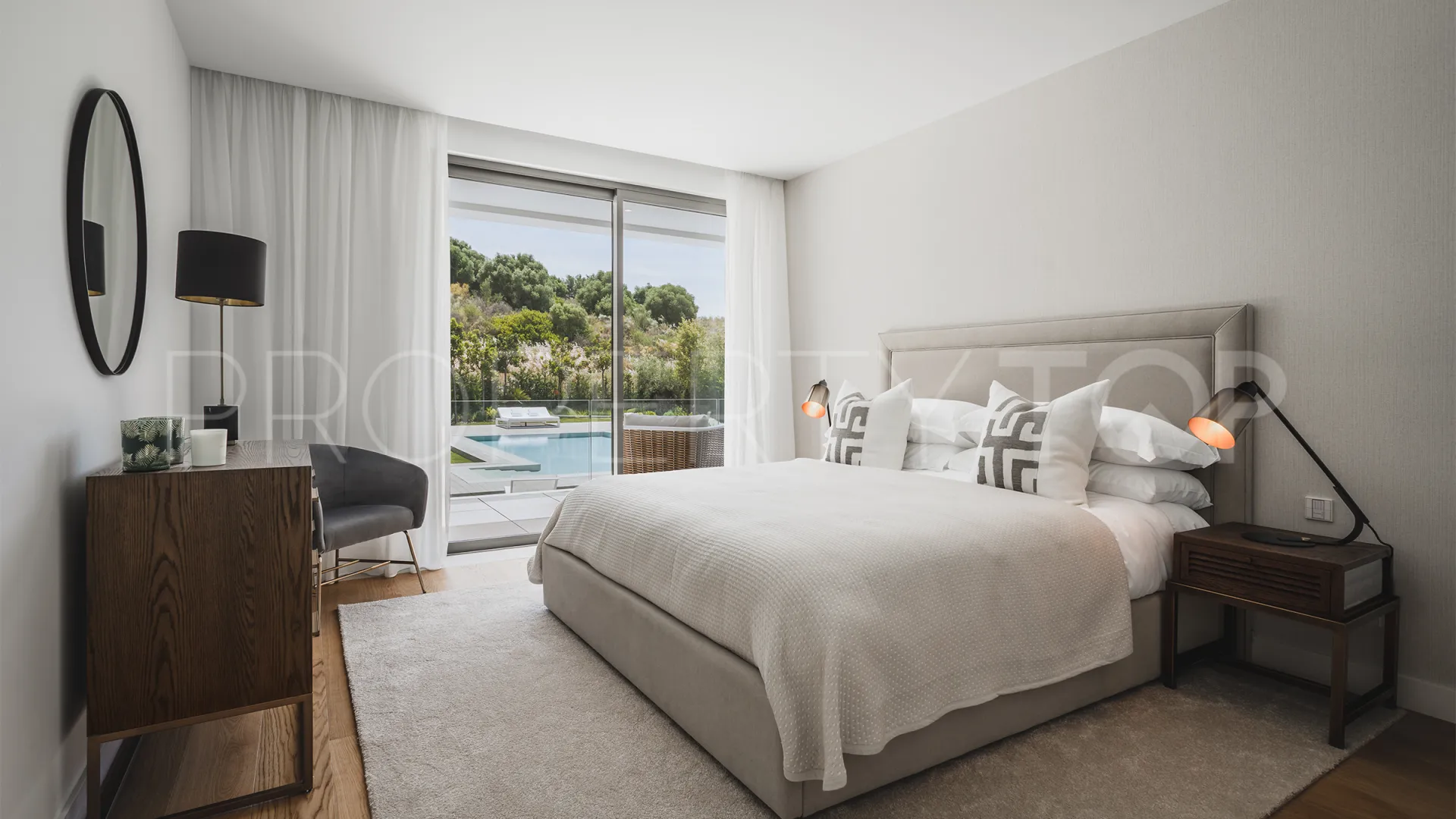 Villa en venta en Marbella Ciudad con 5 dormitorios