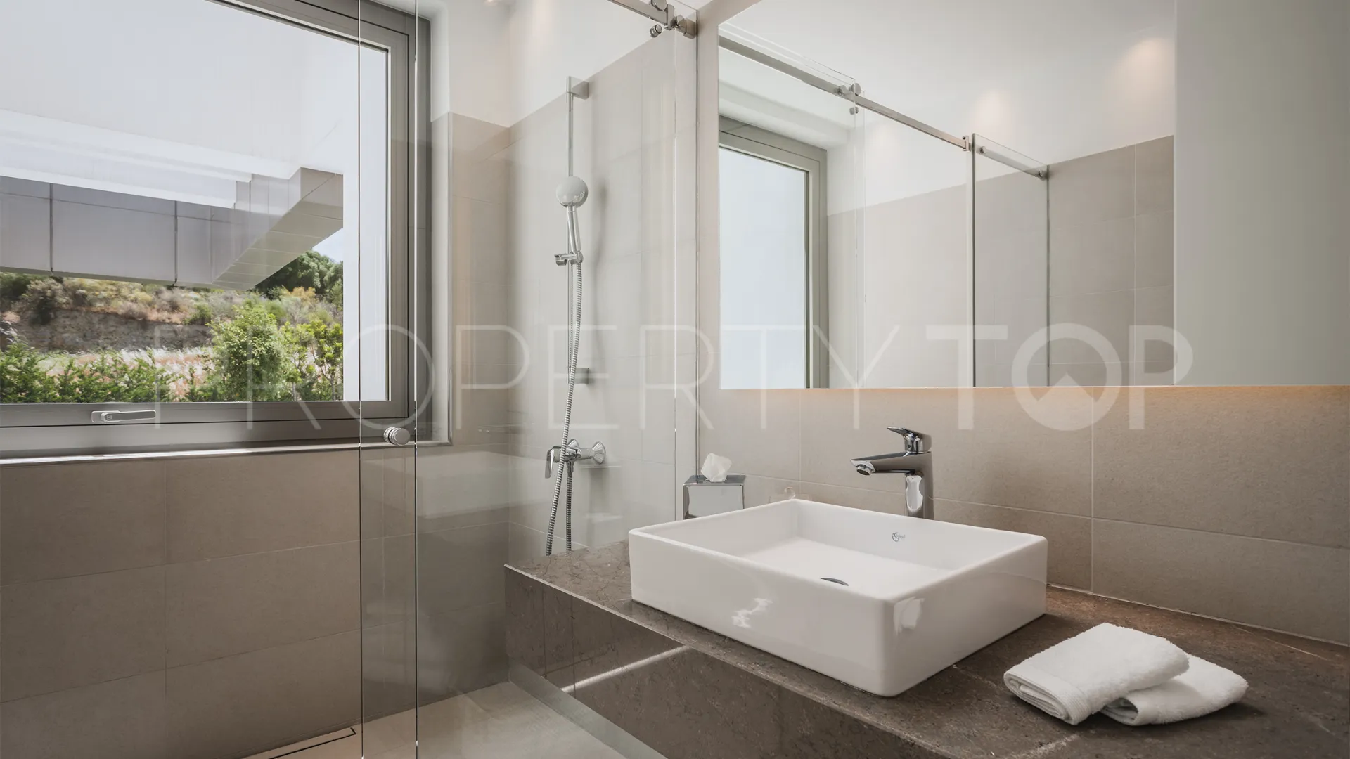 Villa en venta en Marbella Ciudad con 5 dormitorios