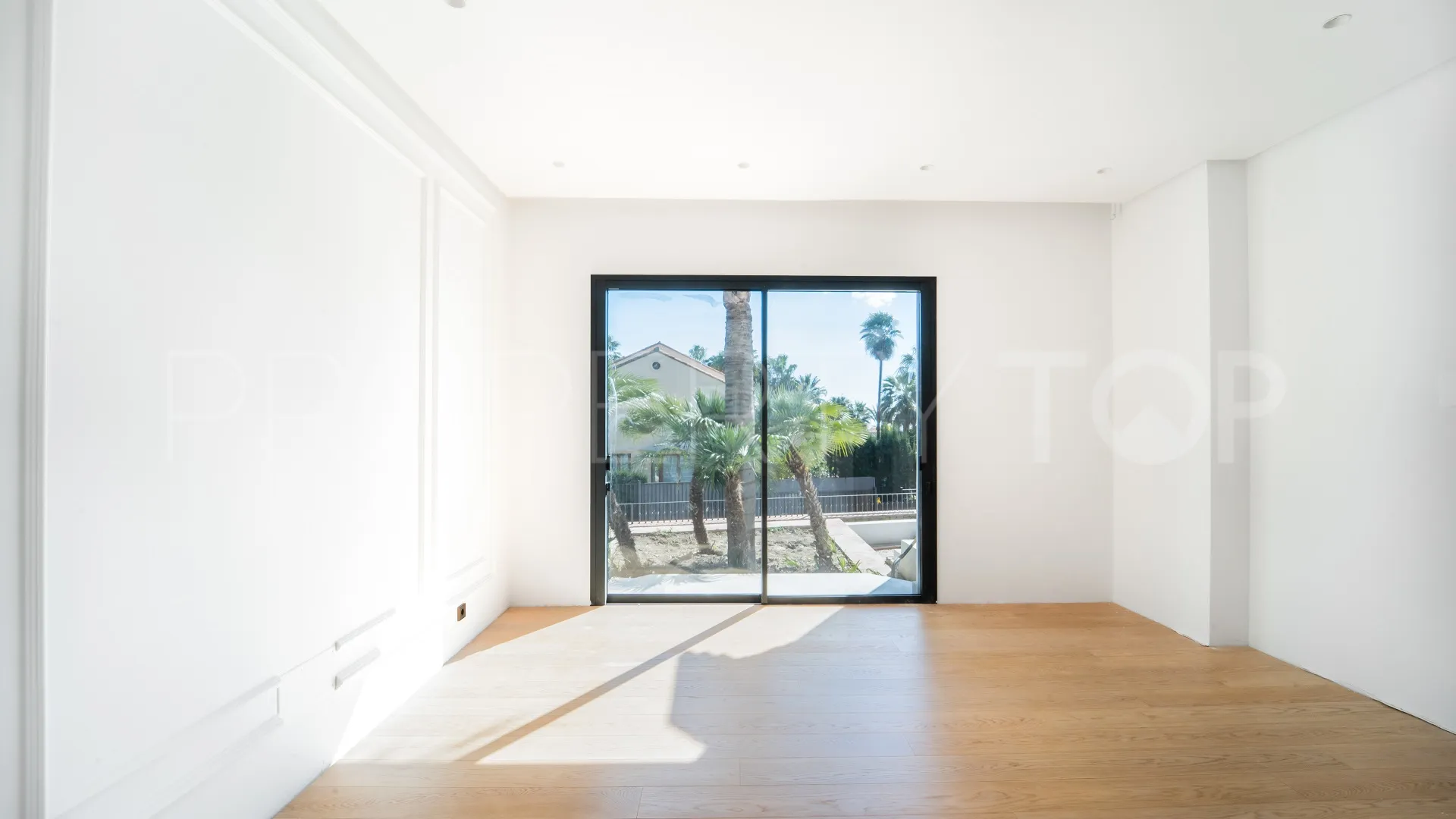 6 bedrooms villa in Sierra Blanca for sale