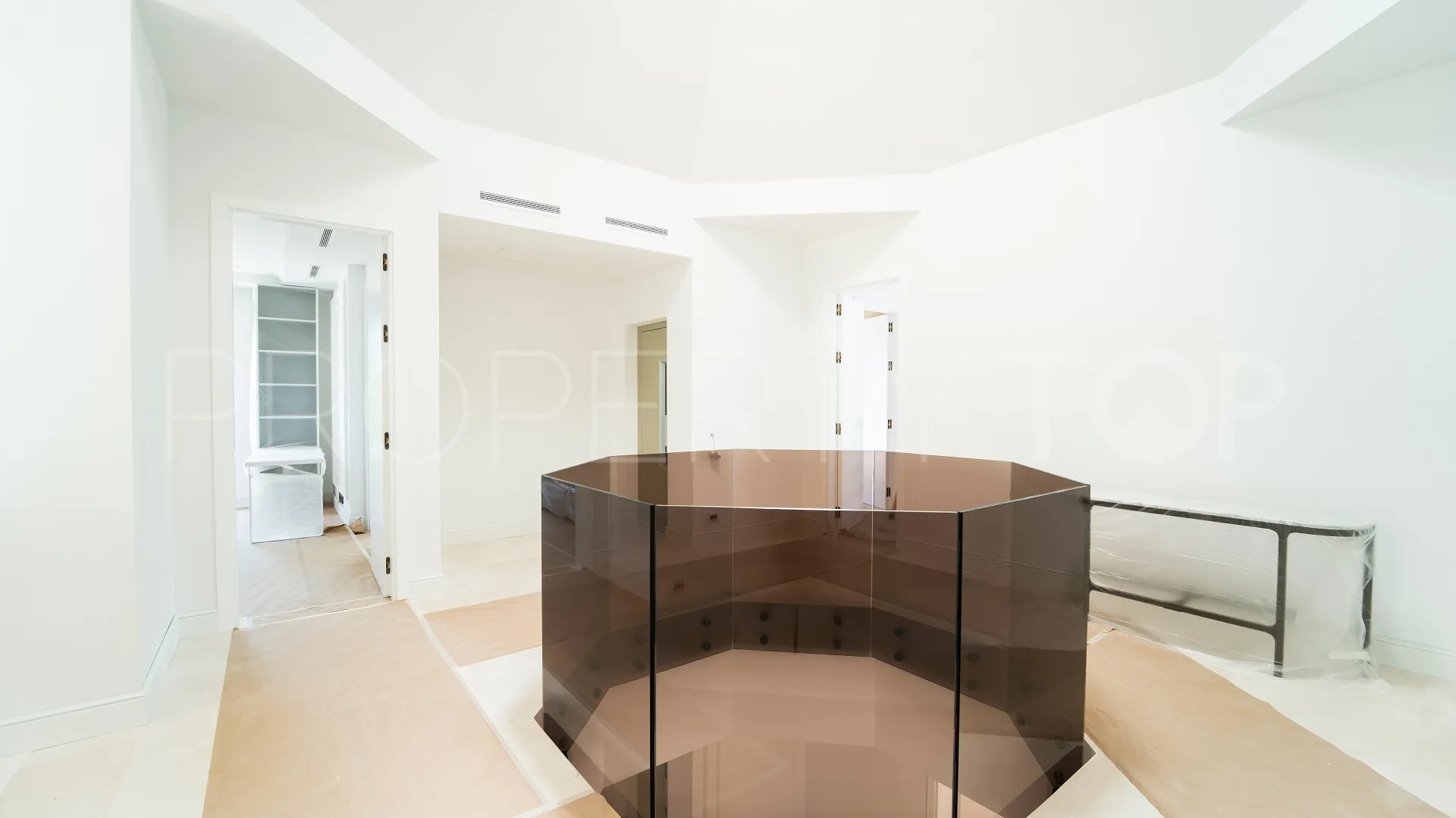 6 bedrooms villa in Sierra Blanca for sale