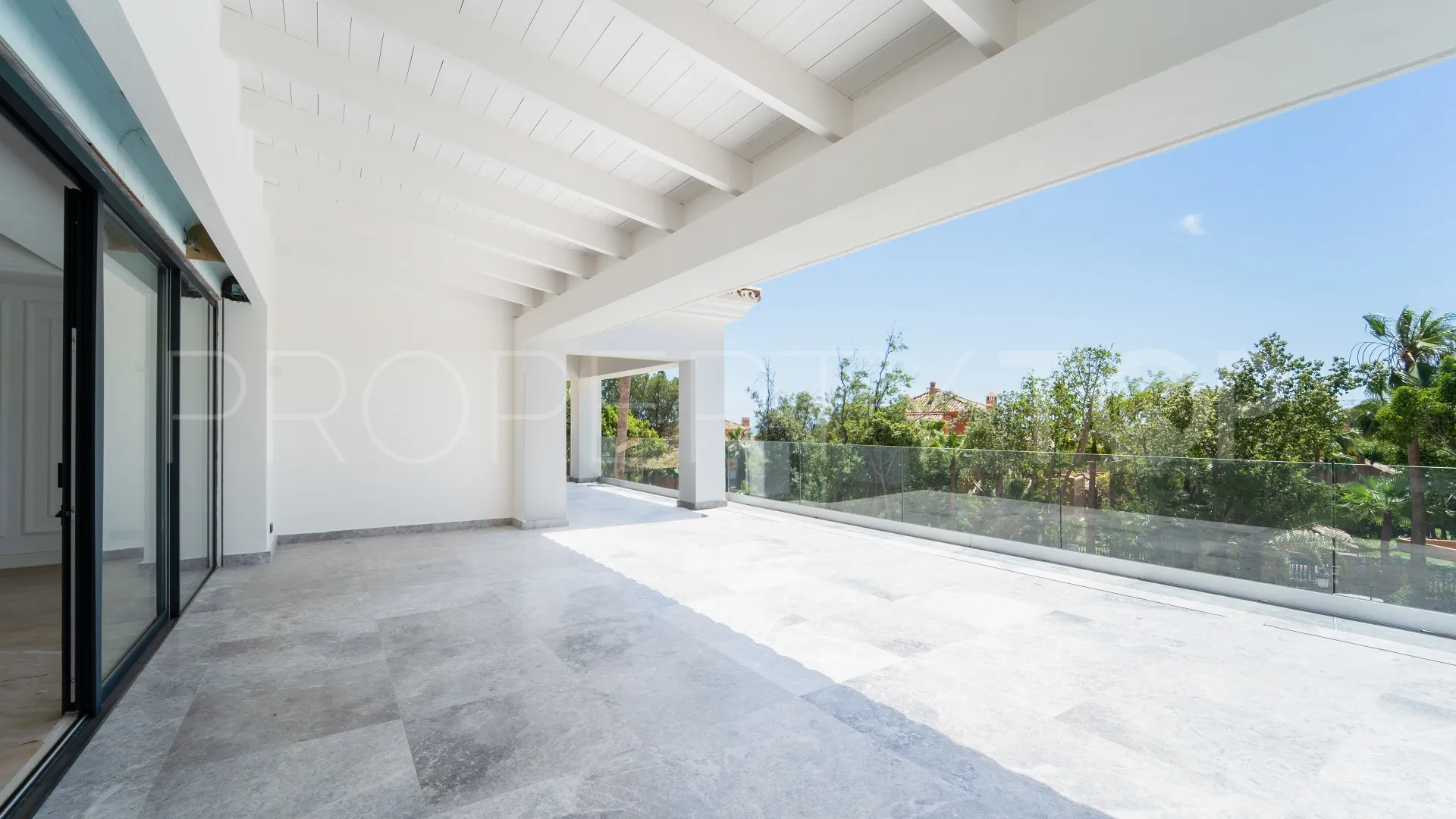 6 bedrooms villa in Sierra Blanca for sale