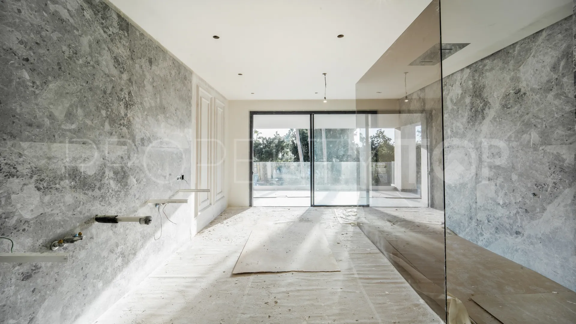 6 bedrooms villa in Sierra Blanca for sale