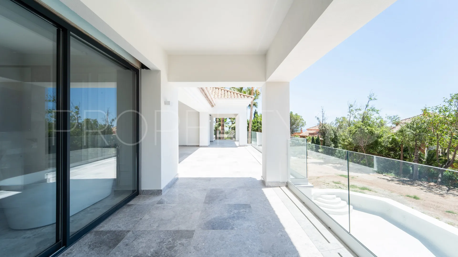 6 bedrooms villa in Sierra Blanca for sale