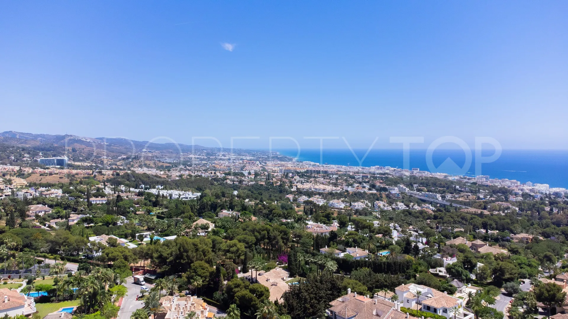 6 bedrooms villa in Sierra Blanca for sale