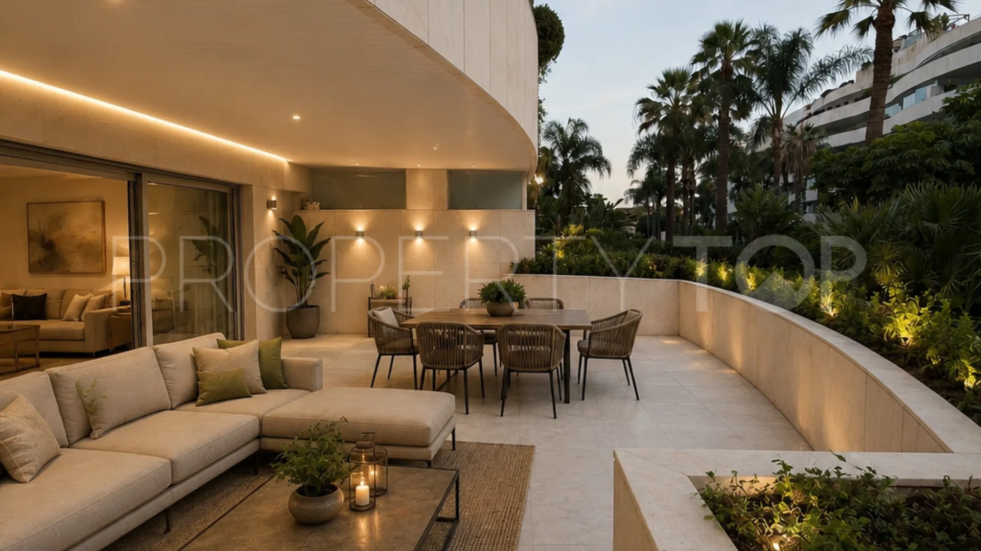 For sale ground floor apartment in El Embrujo Banús with 3 bedrooms