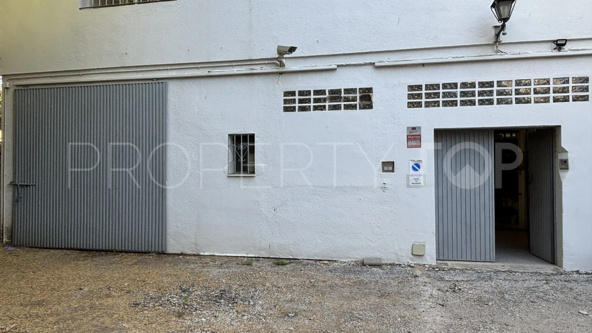 Commercial premises for sale in Plaza de toros-La Ermita