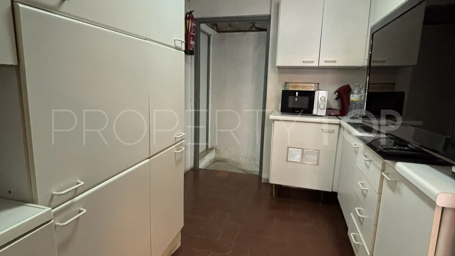 Commercial premises for sale in Plaza de toros-La Ermita