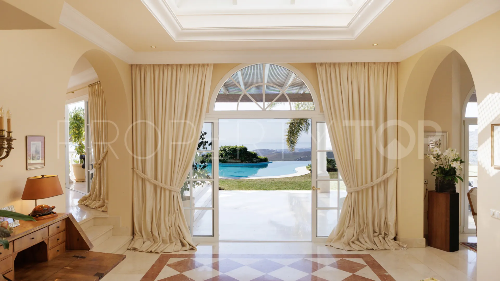 Villa for sale in La Zagaleta