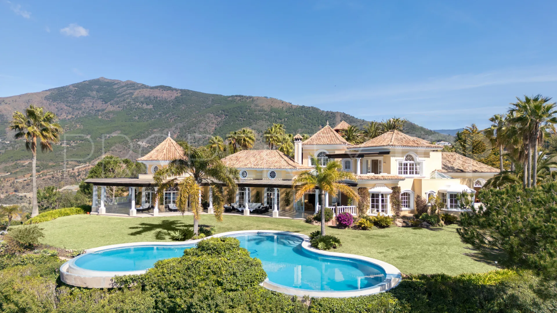 Villa for sale in La Zagaleta
