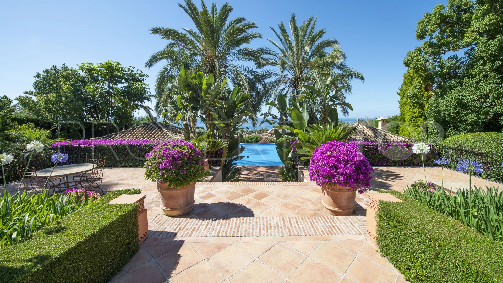 For sale 3 bedrooms villa in Sierra Blanca