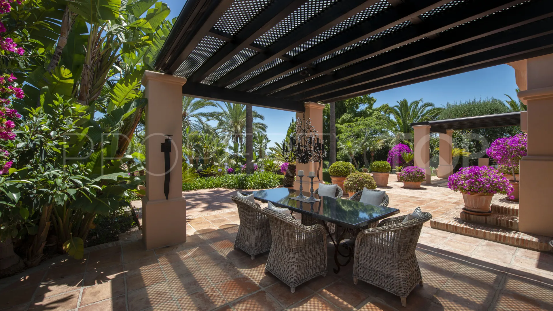 For sale 3 bedrooms villa in Sierra Blanca