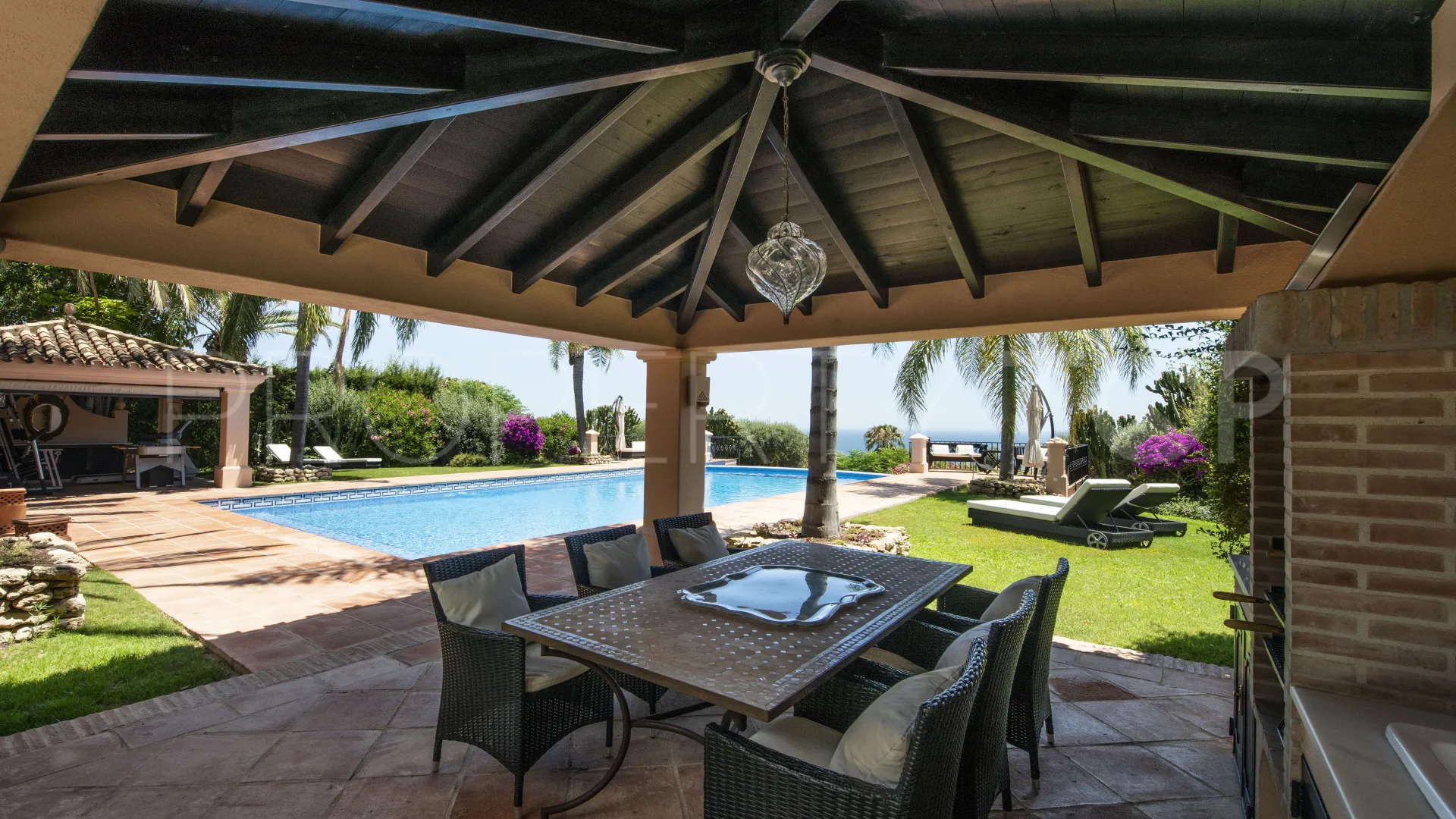 For sale 3 bedrooms villa in Sierra Blanca