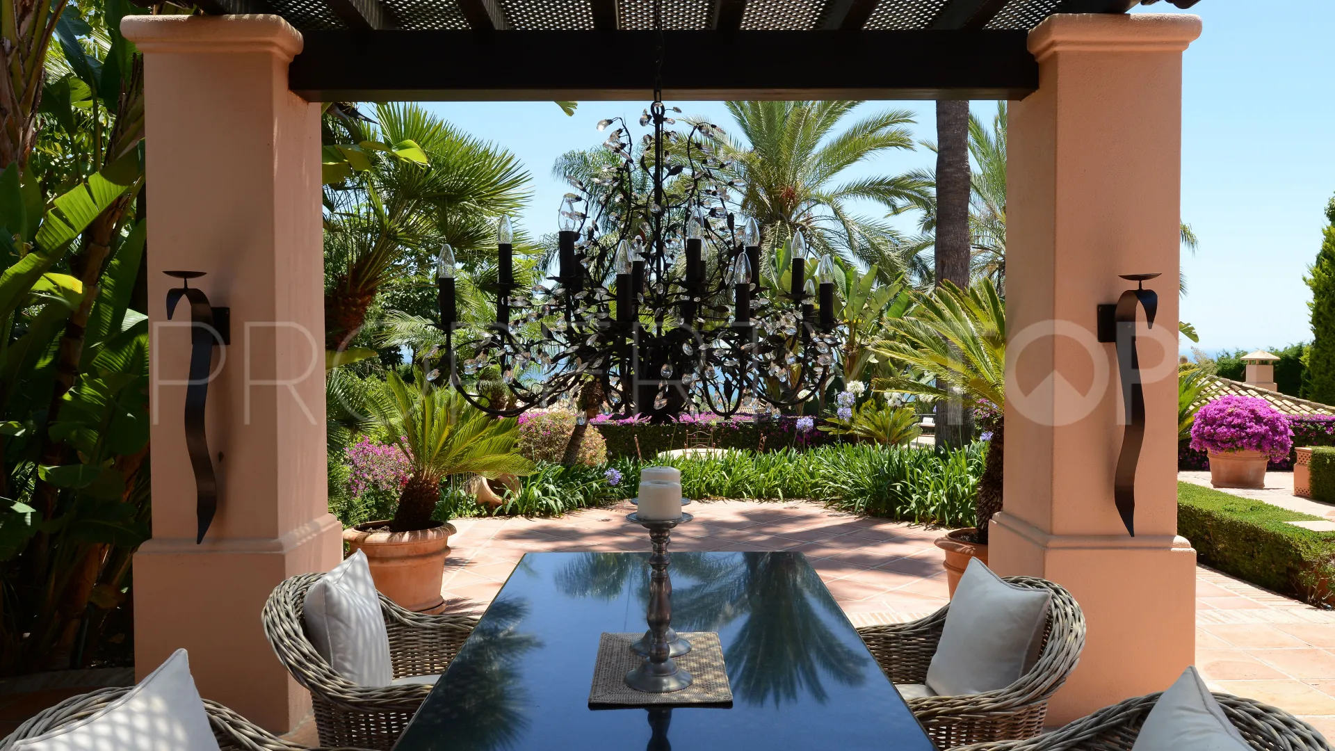 For sale 3 bedrooms villa in Sierra Blanca