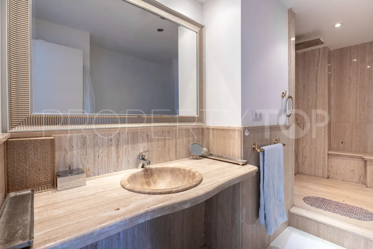 Apartment for sale in Marbella City with 2 bedrooms