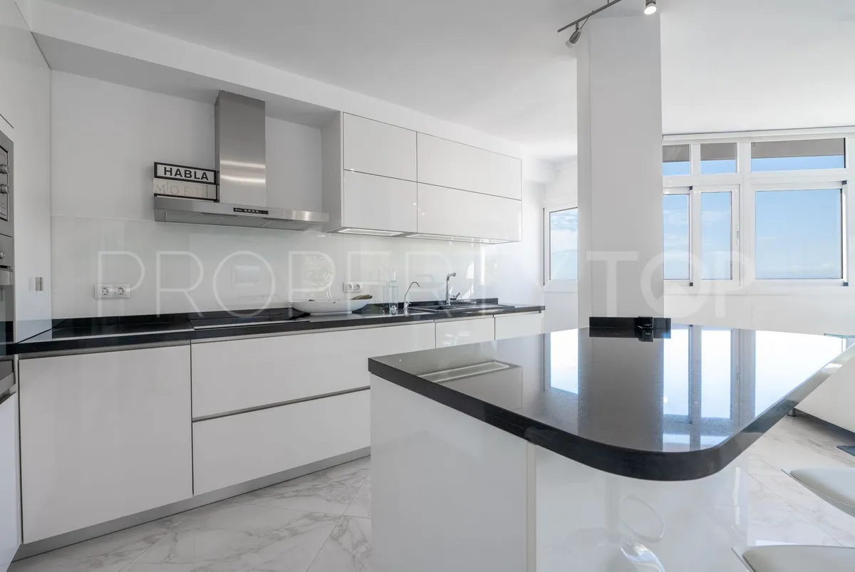Apartment for sale in Marbella City with 2 bedrooms