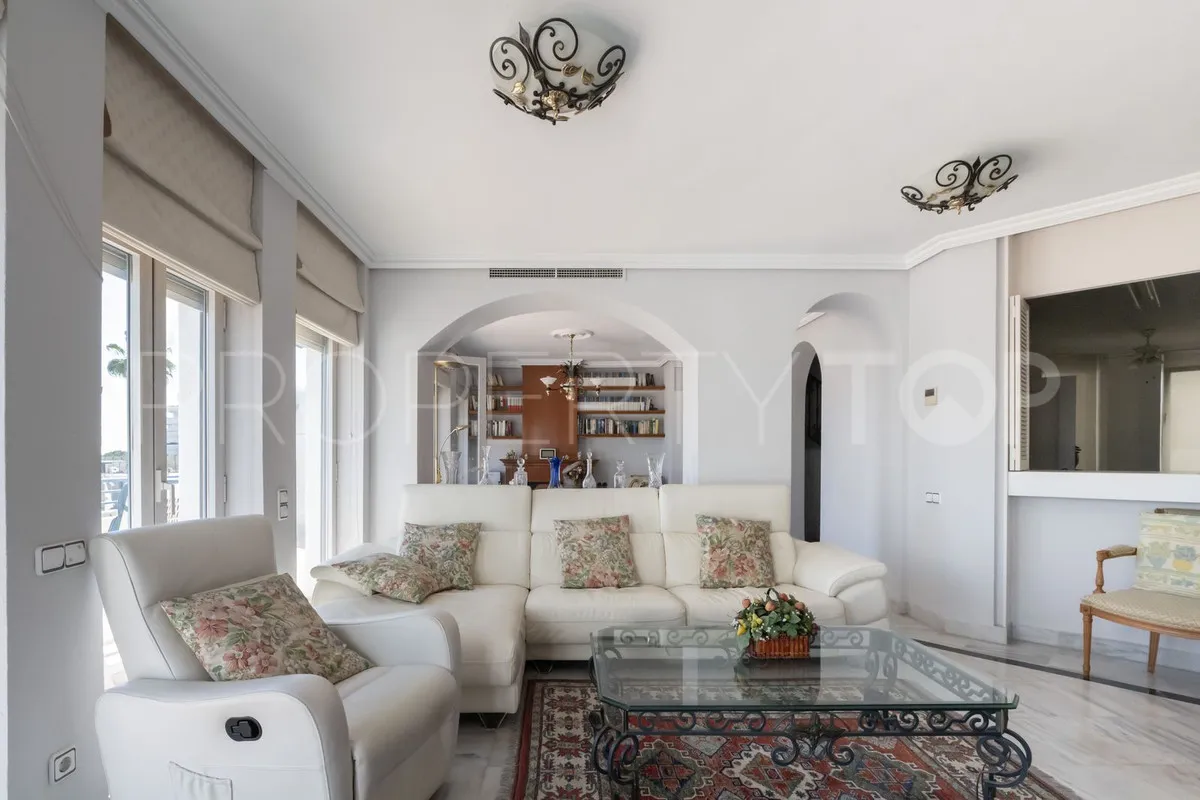 Apartment with 3 bedrooms for sale in Marbella City
