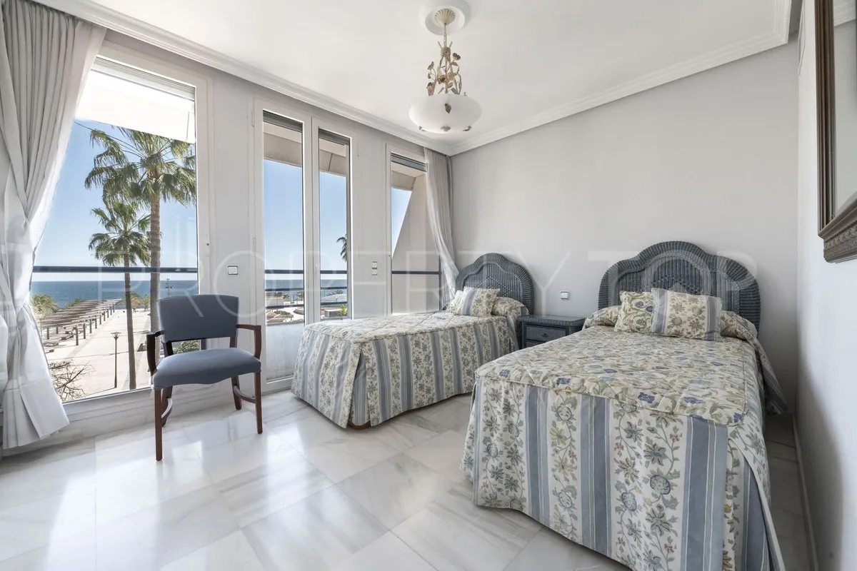 Apartment with 3 bedrooms for sale in Marbella City
