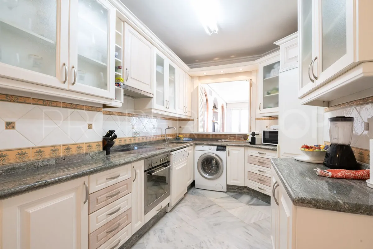 Apartment with 3 bedrooms for sale in Marbella City