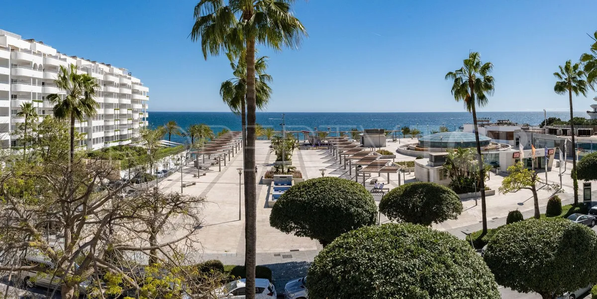 Apartment with 3 bedrooms for sale in Marbella City