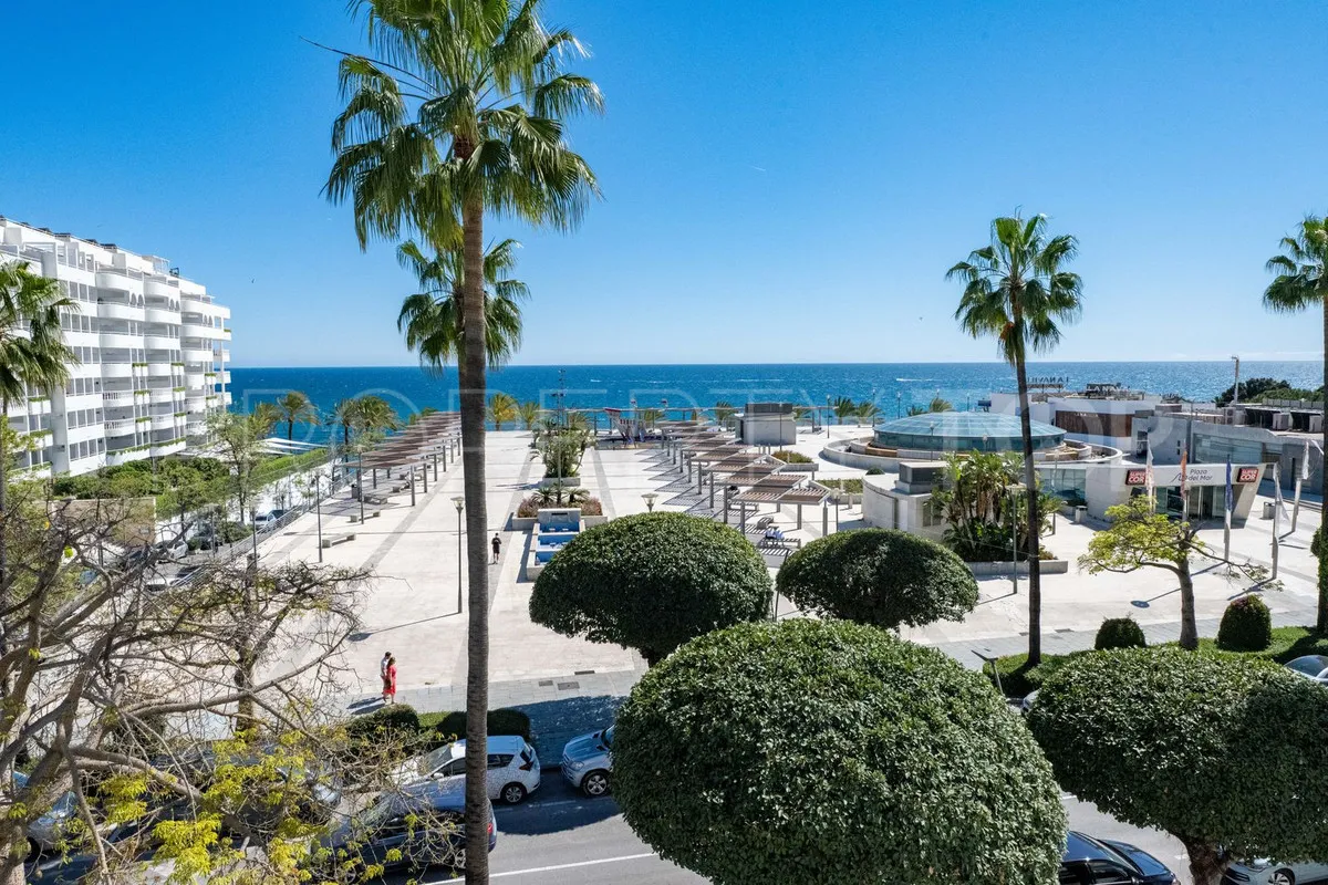 Apartment with 3 bedrooms for sale in Marbella City