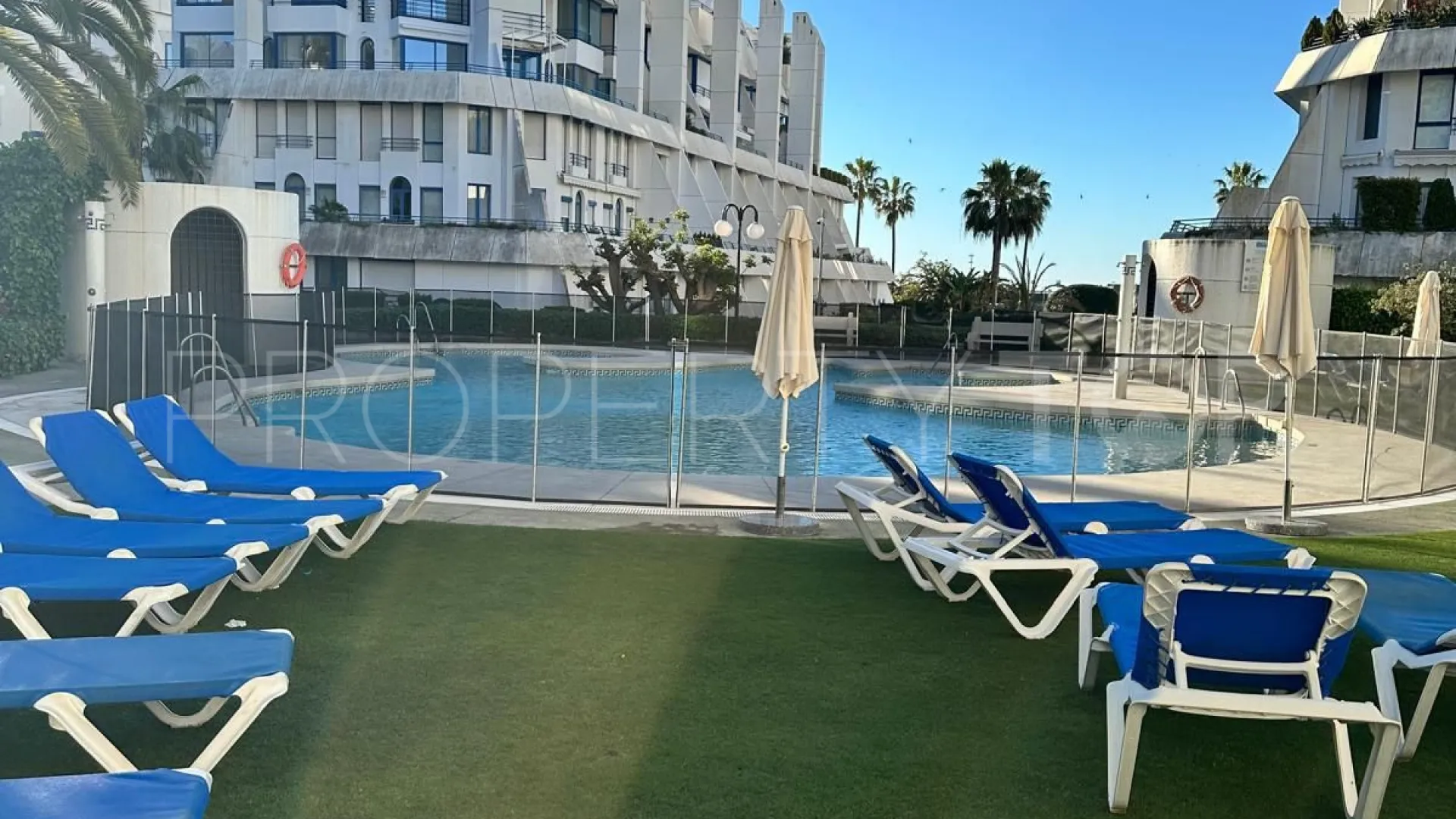 Apartment with 3 bedrooms for sale in Marbella City