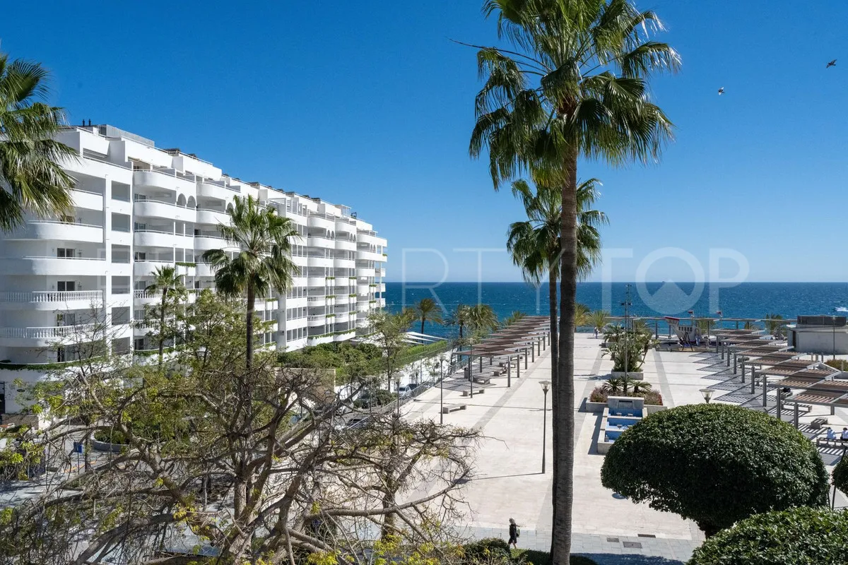 Apartment with 3 bedrooms for sale in Marbella City