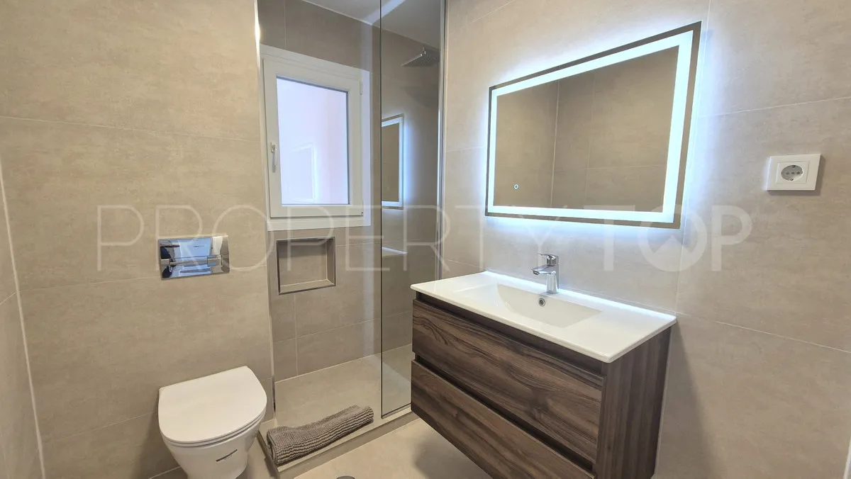 For sale apartment with 4 bedrooms in Marbella City