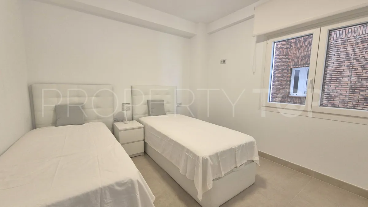 For sale apartment with 4 bedrooms in Marbella City