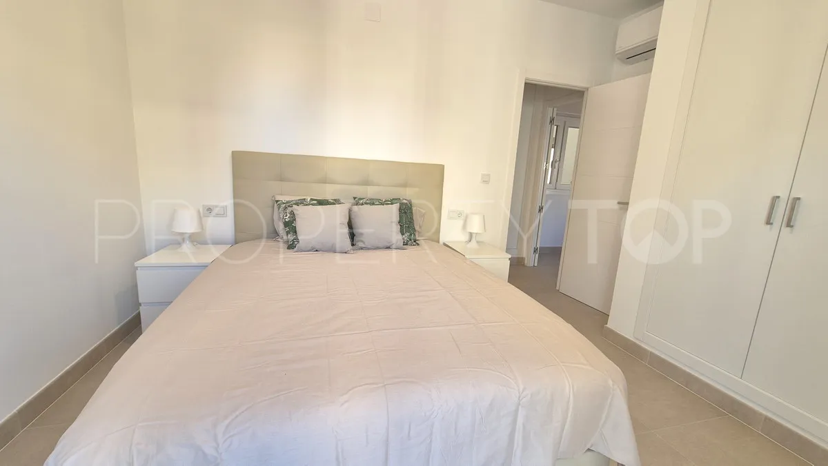 For sale apartment with 4 bedrooms in Marbella City